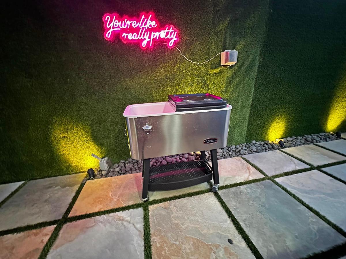 Vacay Spot Experience Luna Sky! 65" Tv Bar, Bbq, Shower Massage Jets, Music, Go To Fl Keys Homestead Kültér fotó