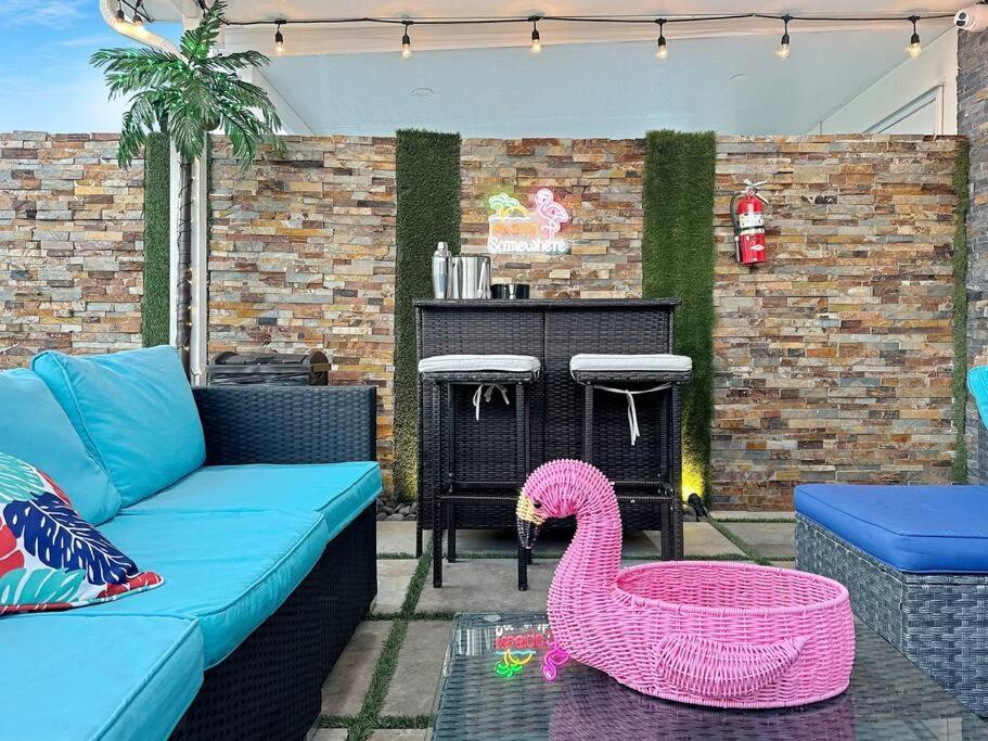 Vacay Spot Experience Luna Sky! 65" Tv Bar, Bbq, Shower Massage Jets, Music, Go To Fl Keys Homestead Kültér fotó