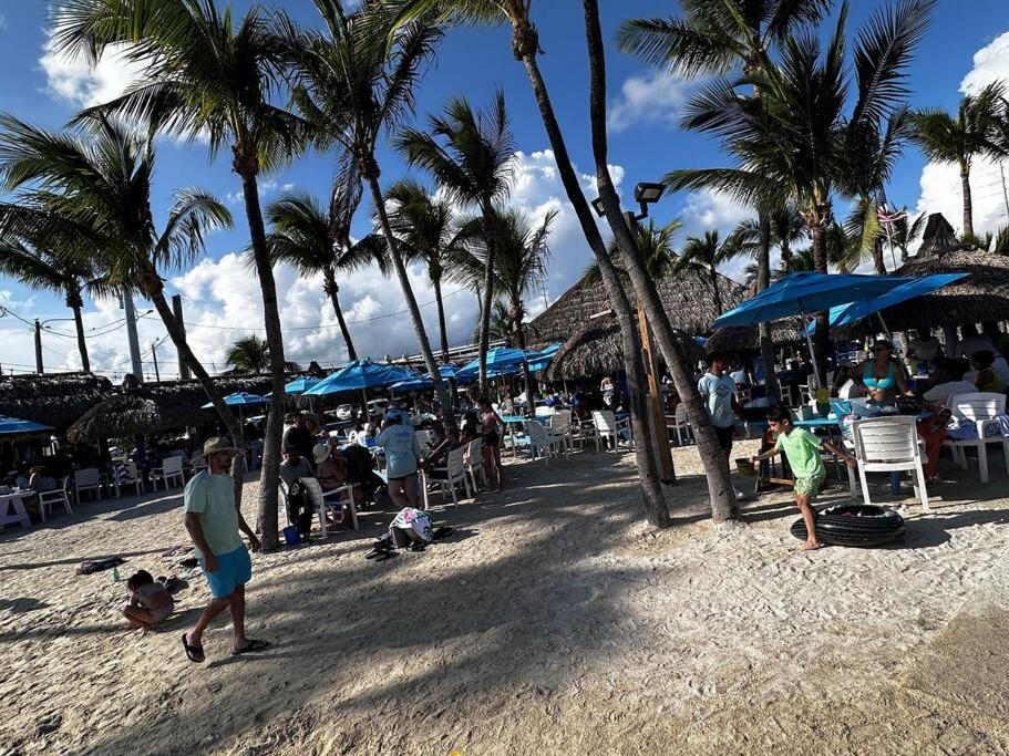 Vacay Spot Experience Luna Sky! 65" Tv Bar, Bbq, Shower Massage Jets, Music, Go To Fl Keys Homestead Kültér fotó